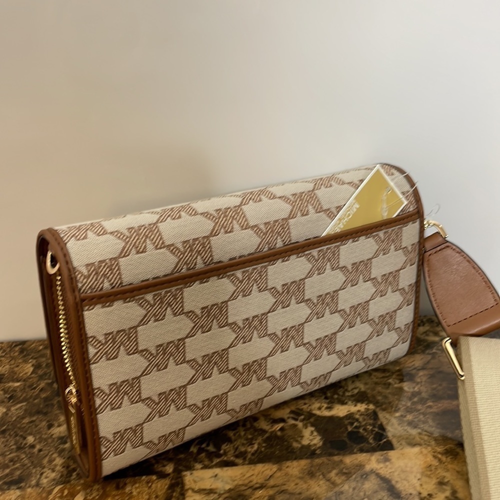 Michael Kors large zip around wallet crossbody Jet set Item - Picture 10 of 15